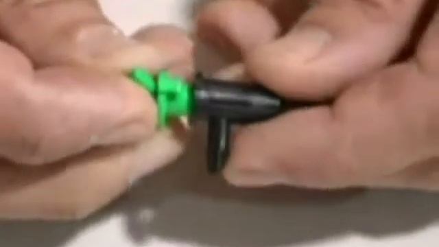 Компенсированная капельница для капельного полива 2 смотреть онлайн
