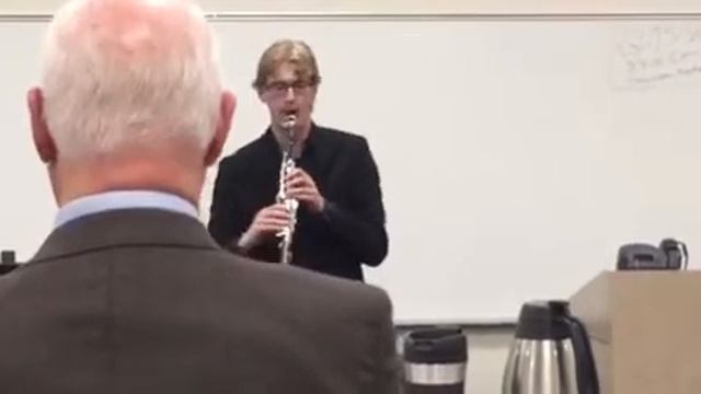 Sam McClung plays Krommer: Clarinet Concerto in E flat, Op.36 смотреть онлайн