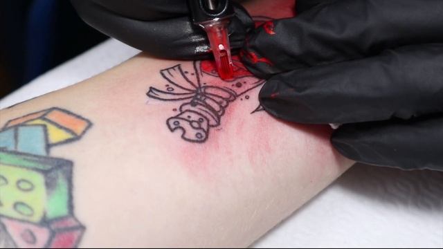 Minimal Tattoo - Time Lapse смотреть онлайн