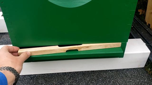 подготовка улья к заселению смотреть онлайн