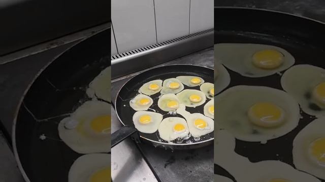 Правильно готовить яйца глазунья смотреть онлайн