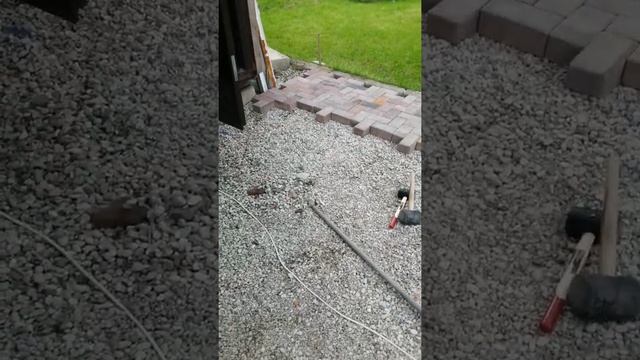 Часть 1. Тротуарная плитка, укладка по верх щебня фракция 5*20. смотреть онлайн