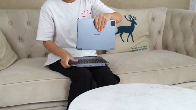 doqo Detachable Magnet connecting Keyboard Case with Pencil Holder Backlit for 12.9" iPad Pro смотреть онлайн