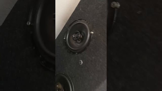 Comparing Pioneer TS-G1720F vs. Nakamichi NSE65 смотреть онлайн