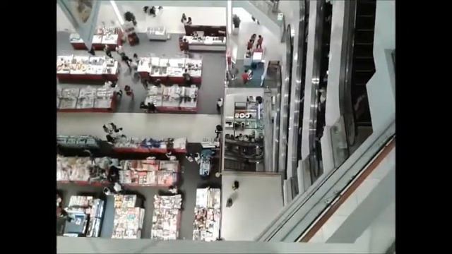 Сингапур. Торговый центр Plaza Singapura, лето 2019. смотреть онлайн