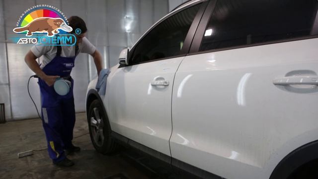 Поцарапали машину во дворе? Удаление царапины на двери автомобиля AUDI Q5 в "АвтоТОТЕММ" на Киевско смотреть онлайн