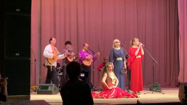 Ансамбль "МЭРЦ и Паны" и артисты театра Ромэн смотреть онлайн