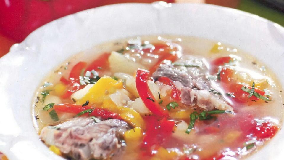 Суп из свиных ребрышек со сладким перцем.Какое объедение! смотреть онлайн