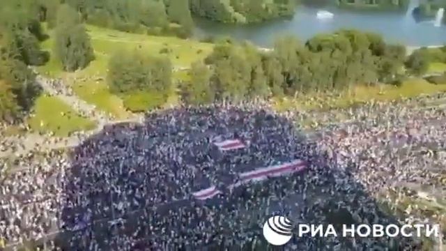 ШОК!!! ПРЯМО СЕЙЧАС!! БОЛЕЕ 500 ТЫСЯЧ ЧЕЛОВЕК У ДВОРЦА ЛУКАШЕНКО! НУ ЧТО, САНЯ? С ДНЁМ РОЖДЕНИЯ! смотреть онлайн