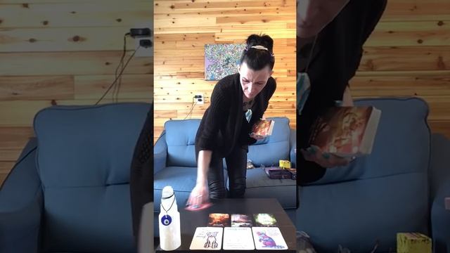 Gemini Random Weekend Oracle Reading 4/8-10, 2022 (with new decks) смотреть онлайн
