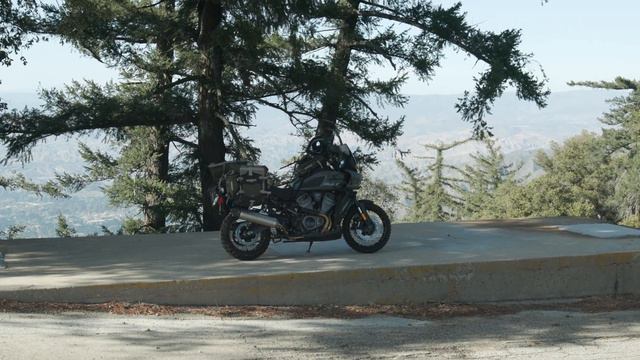 PRE  POISON TOUR CAMERA PACK OUT