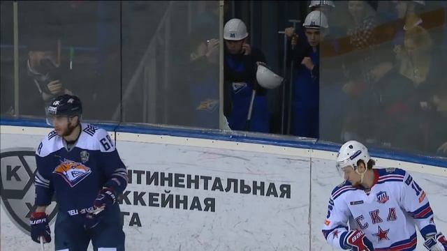 Plotnikov hit on Kosov breaks glass смотреть онлайн