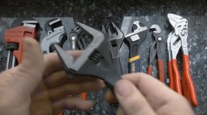 Ключи для сантехники. Трубные, разводные, переставные.