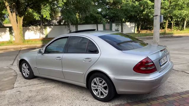 Mercedes-Benz W211 E220 cdi 2002 смотреть онлайн