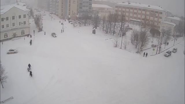Снежный коллапс в Краснотурьинске смотреть онлайн