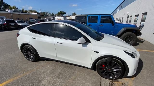 Pearl White Multi Coat Model Y Performance Protected with Xpel Ultimate Plus Paint Protection Film смотреть онлайн