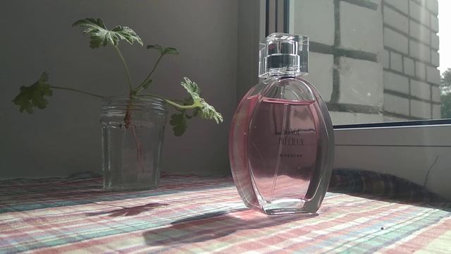 Парфюм от Givenchy Songe Precieux (Драгоценный сон). смотреть онлайн