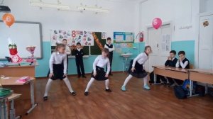 Танец на 8 марта для нашего учителя