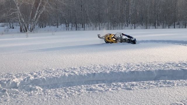 BRP ski - doo Skandic 600 e-tec смотреть онлайн