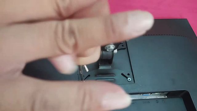 How to Mount AOC 24.5 inch LED Gaming Monitor on the Wall | смотреть онлайн