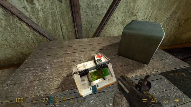 First Time Playing Half Life 2 Since I Was A Kid смотреть онлайн