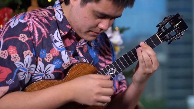 Mika Kane “Jingle Bells” смотреть онлайн