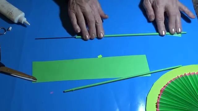 Подарок веер с цветами из бумаги для мамы смотреть онлайн