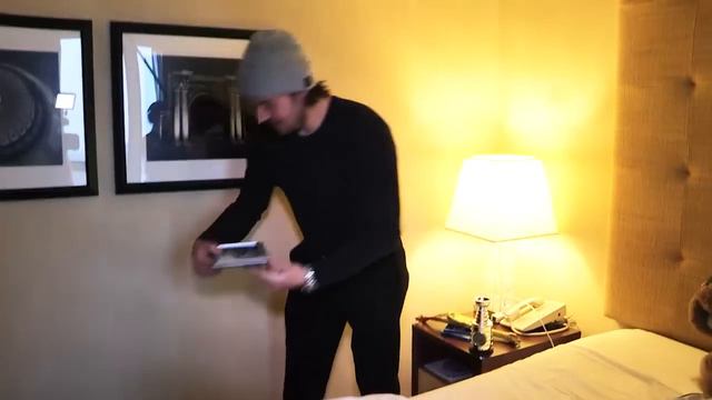 All-Star Roommates - Doughty and Bailey смотреть онлайн