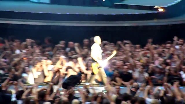 U2 360 Tour Magnificent Paris Stade de France 11-07-2009 смотреть онлайн