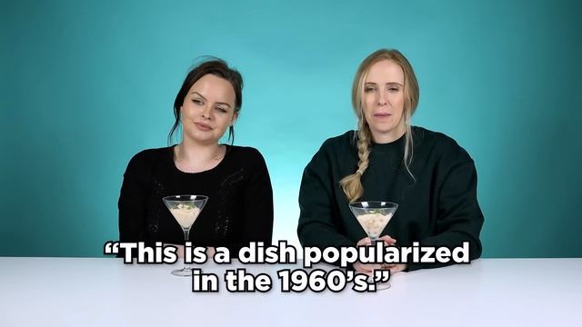 Irish People Try 100 Years Of America's Favourite Food смотреть онлайн