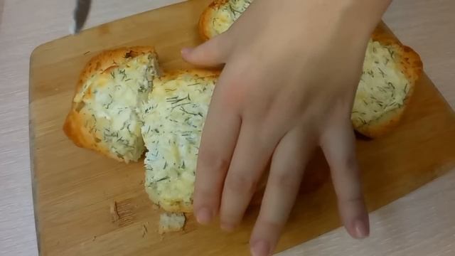СУПЕР ВКУСНЫЕ ГОРЯЧИЕ БУТЕРБРОДЫ! 2 РЕЦЕПТА смотреть онлайн