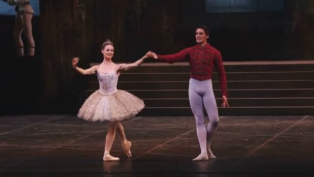 The Nutscracker Pas de deux, Ronald Savkovic and Nadja Saidakova смотреть онлайн