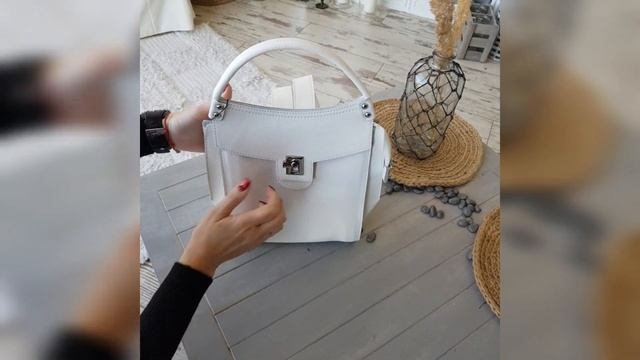 Женский рюкзак Dakkotta из натуральной кожи смотреть онлайн