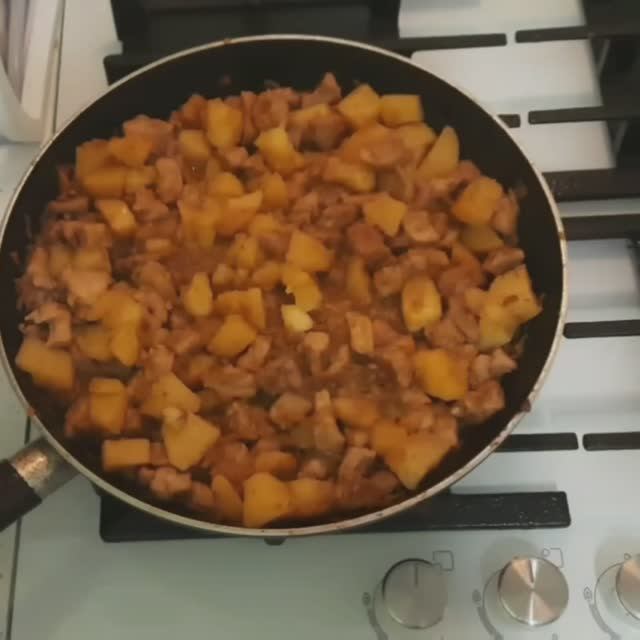 Жаркое из свинины.mp4