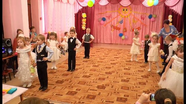 Танец: "Доченька моя" смотреть онлайн