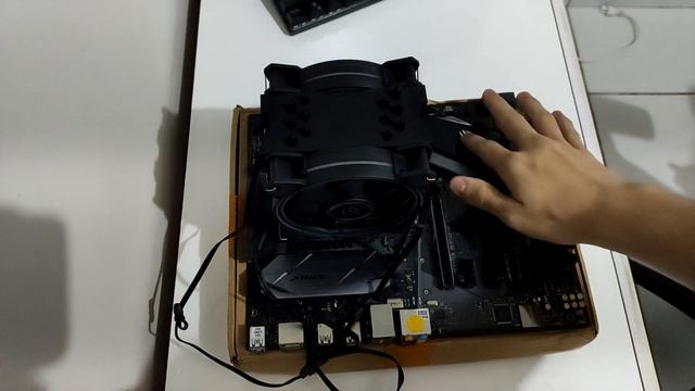 ALIEXPRESS | ASUS STRIX B350-F GAMING + RYZEN 5 2600 UPGRADE ABSURDO смотреть онлайн