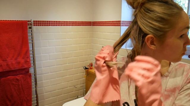 HOW I GOT MY ROSE GOLD/PINK HAIR | Sophie Louise Martin смотреть онлайн