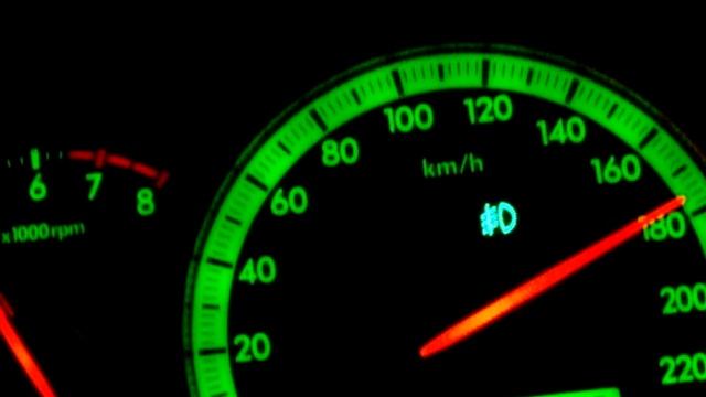 Chevrolet Epica 225 Km/h смотреть онлайн