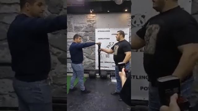 ПРОВЕРКА СИЛЫ ТРОСТЬЮ И.М.ПОДДУБНОГО - ТЕСТ ДМИТРИЯ ХАЛАДЖИ #поддубный #халаджи #дикуль #силахвата смотреть онлайн
