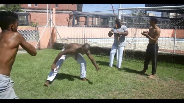 CAPOEIRA (vídeo) смотреть онлайн