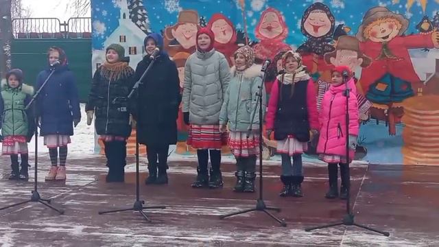 ОБРАЗЦОВЫЙ ФОЛЬКЛОРНЫЙ КОЛЛЕКТИВ "КРОПЕЛЬКІ" (РУССК. НАР. ПЕСНЯ "КАК ВСТАВАЛА Я РАНЁШЕНЬКО" смотреть онлайн
