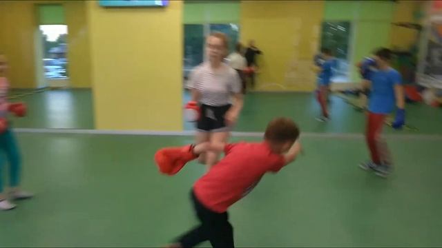 Маркин. Д.Н.Тула. Заречье. Академия тенниса Александра Островского . / 8 910 702 88 68 / смотреть онлайн