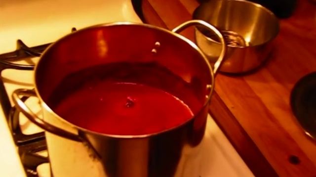 A HOMESTEAD MYSTERY & Canning Blackberry Waffle Syrup смотреть онлайн