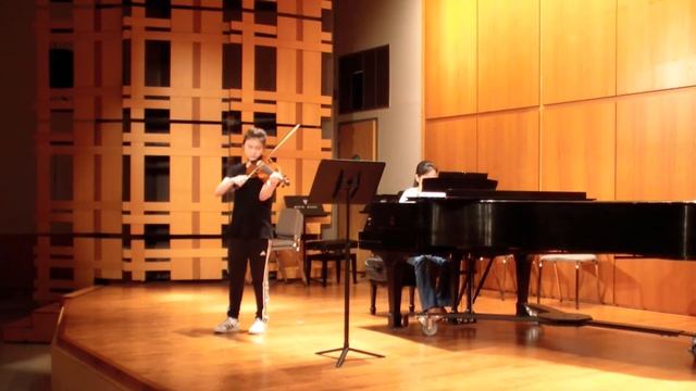 Lauren Seo playing Wieniawski Legende, Op.17 смотреть онлайн