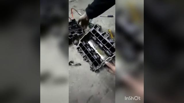 снятие и чистка впускного коллектора Мерседес w 202/ устранение поломки открывания заслонок w202 2. смотреть онлайн
