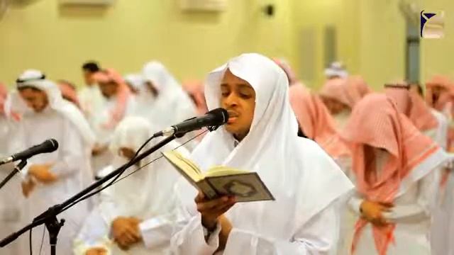 Удивительное очень красивое чтение Корана. Чтец Умар Аддурайвиз. Слушай в наушниках.(35) смотреть онлайн