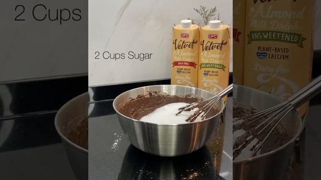 UFC Velvet Almond Milk -Chocolate Loaf Cake With Chocolate Chantilly Cream Frosting (Loaf Series) смотреть онлайн