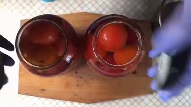 Маринованные Помидоры со Сливами на Зиму. Рецепт консервированных помидоров . смотреть онлайн