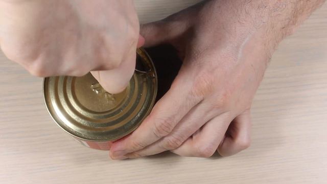 Теперь открываю консервы только ложкой. Открывашкой больше не пользуюсь. Проверка ЛайфХака смотреть онлайн