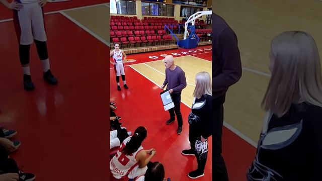 Муссон, девочки... смотреть онлайн